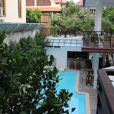 Palm Tree Boutique Hotel Phnom Penh Esterno foto