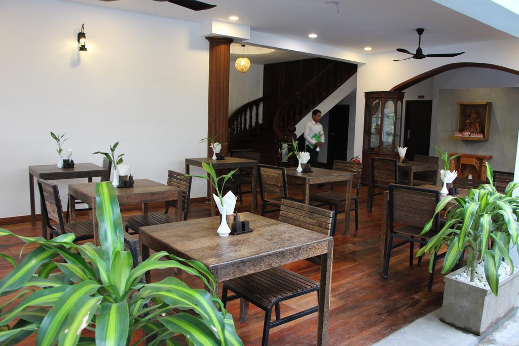Palm Tree Boutique Hotel Phnom Penh Esterno foto
