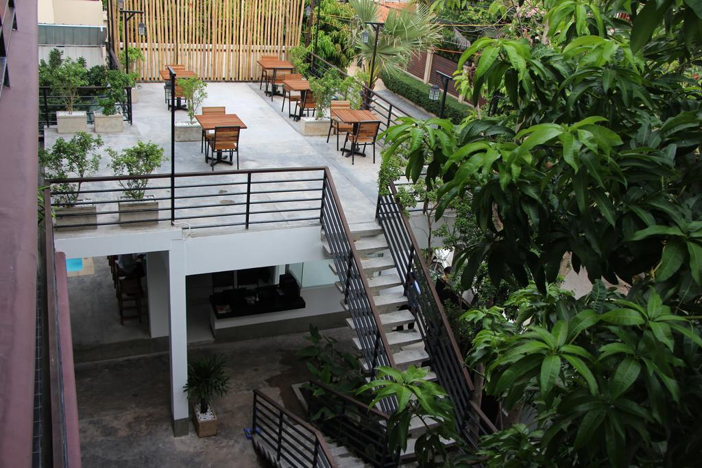 Palm Tree Boutique Hotel Phnom Penh Esterno foto