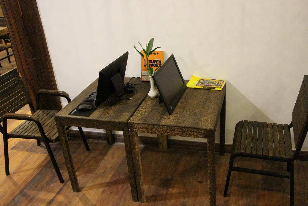 Palm Tree Boutique Hotel Phnom Penh Esterno foto