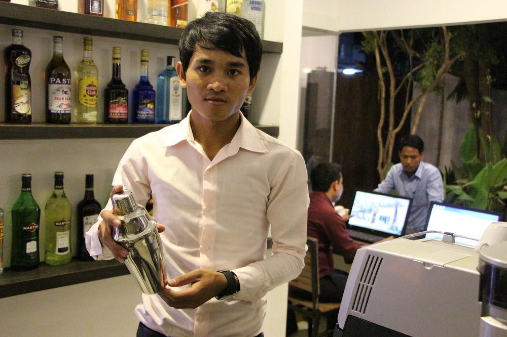 Palm Tree Boutique Hotel Phnom Penh Esterno foto