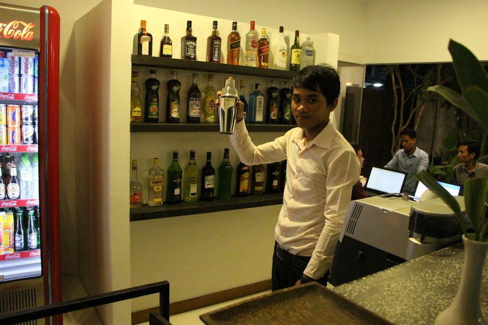 Palm Tree Boutique Hotel Phnom Penh Esterno foto