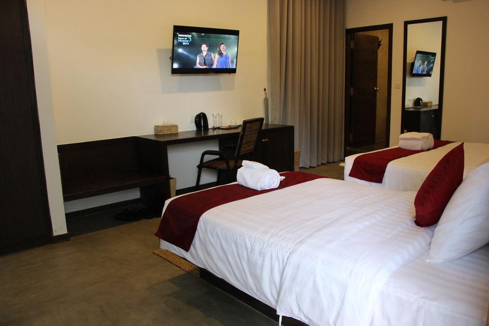 Palm Tree Boutique Hotel Phnom Penh Esterno foto