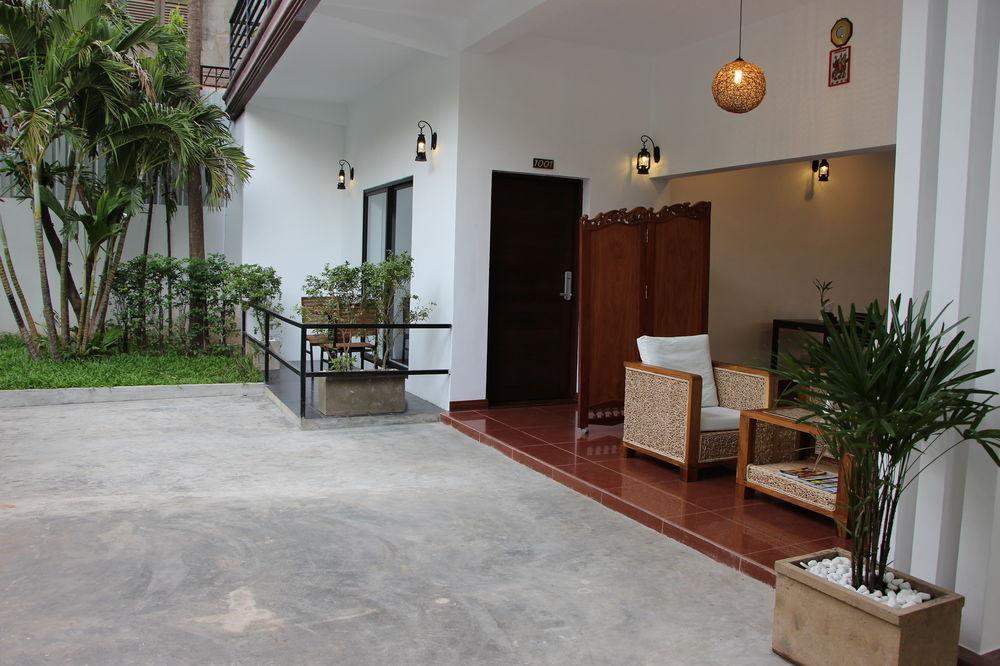 Palm Tree Boutique Hotel Phnom Penh Esterno foto