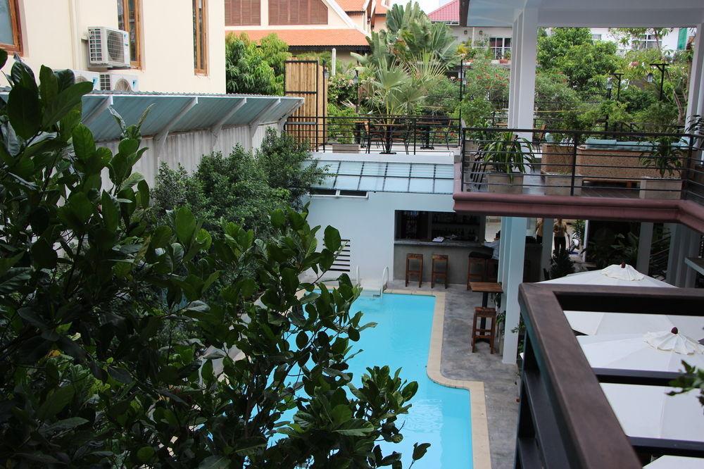 Palm Tree Boutique Hotel Phnom Penh Esterno foto