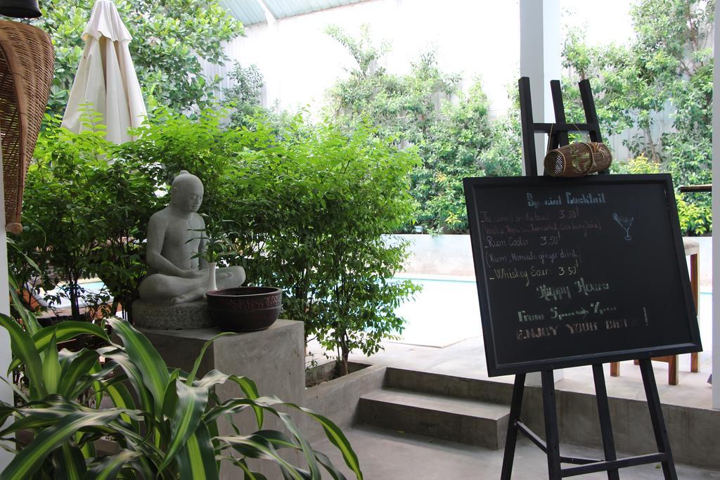 Palm Tree Boutique Hotel Phnom Penh Esterno foto