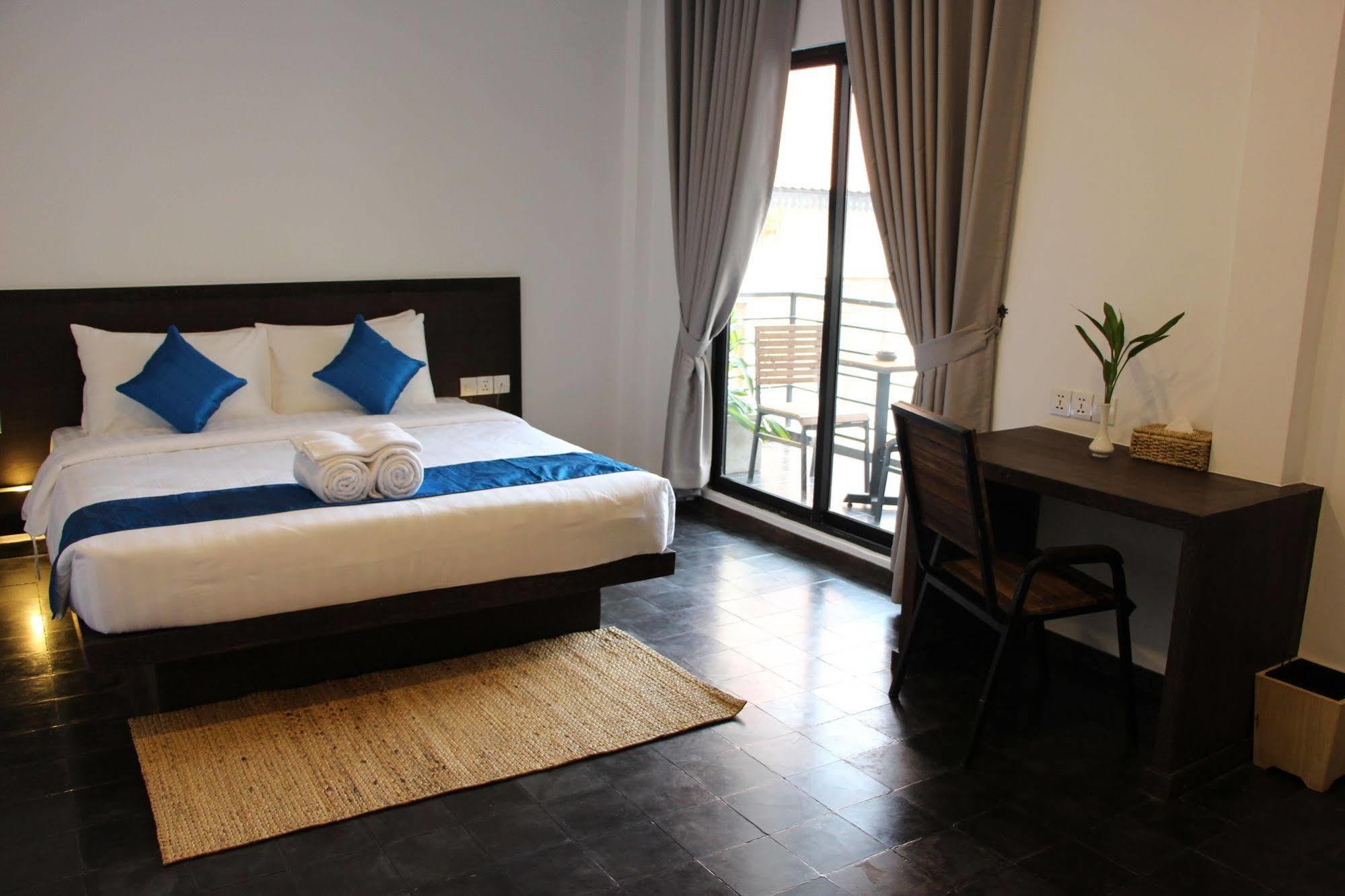 Palm Tree Boutique Hotel Phnom Penh Esterno foto